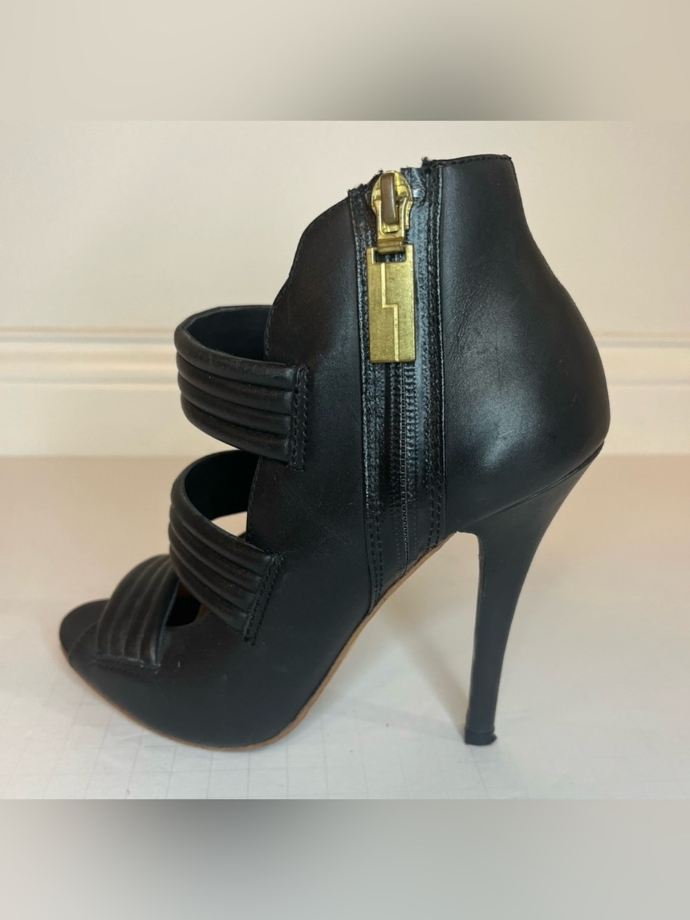 L.A.M.B Three Strap Ankle Zip Heeled Sandals - Picture 4 of 8